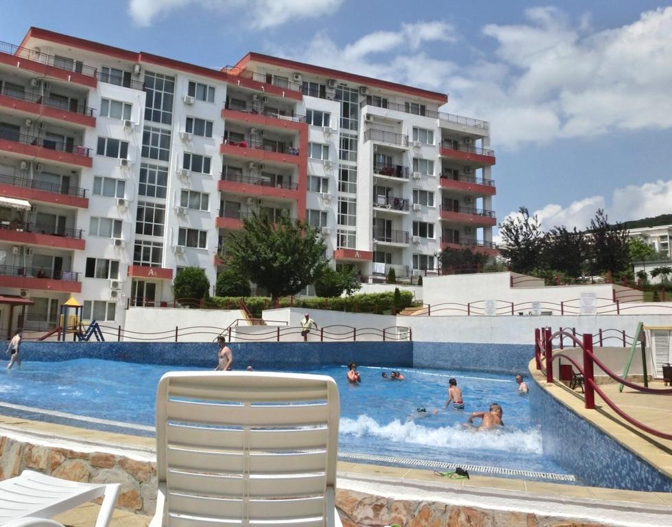 Panoramic Sea View Apartment Crown, Pools And Beach, Sveti Vlas Luaran gambar