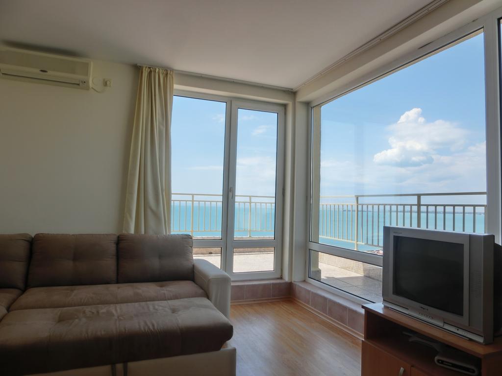 Panoramic Sea View Apartment Crown, Pools And Beach, Sveti Vlas Luaran gambar