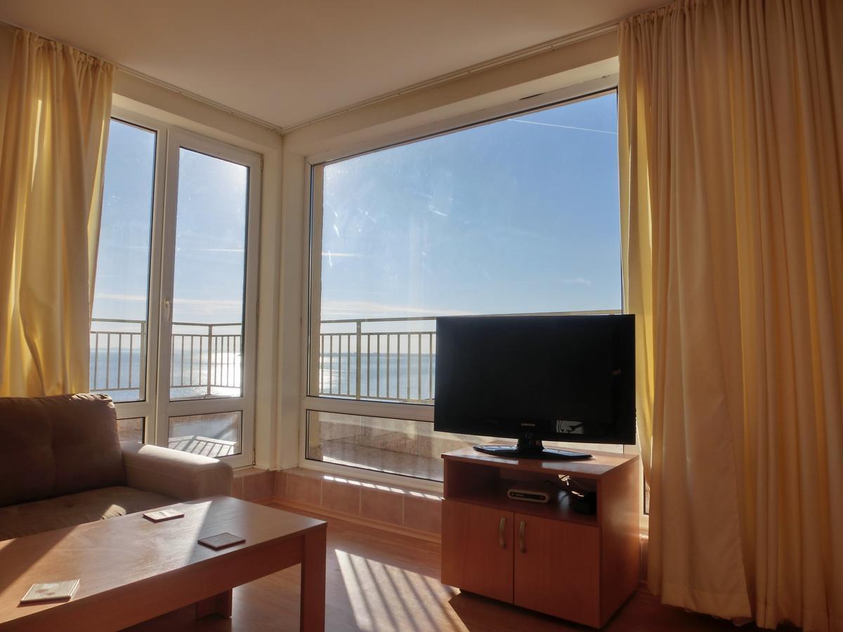 Panoramic Sea View Apartment Crown, Pools And Beach, Sveti Vlas Luaran gambar